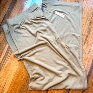 Skims Ribbed Pants NWT